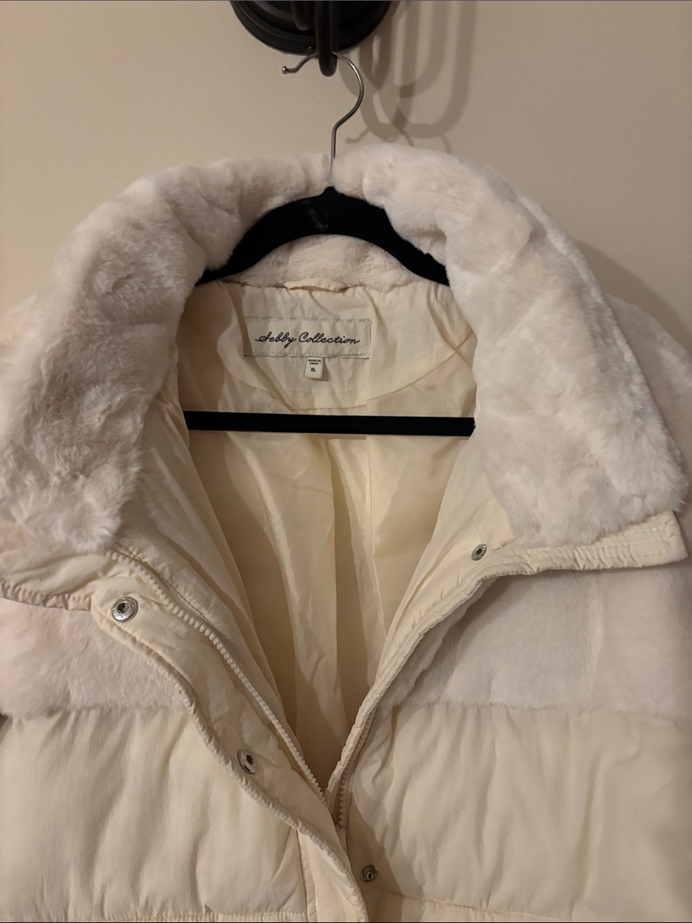 Women's Cream Faux-Fur Puffer Jacket NWT - Picture 5 of 7